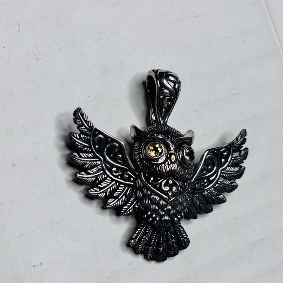 SAMUEL B. Sterling Silver Citrine Owl Pendant - Picture 5 of 8